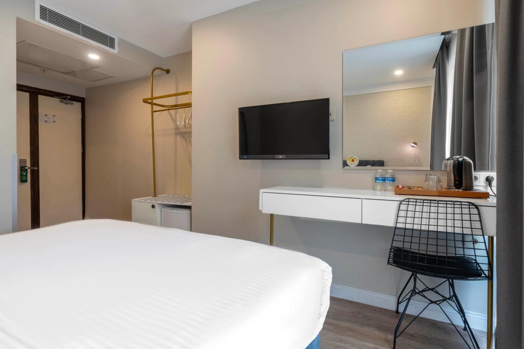 Actuel Lıfe Couette-café 4*